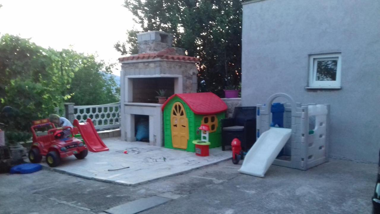Apartment Magdic Brzac エクステリア 写真