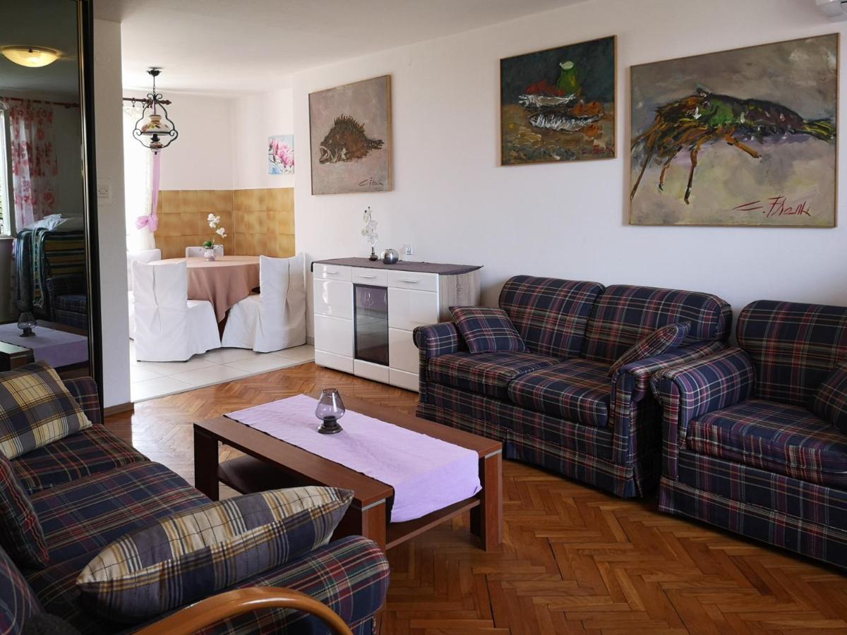 Apartment Magdic Brzac エクステリア 写真