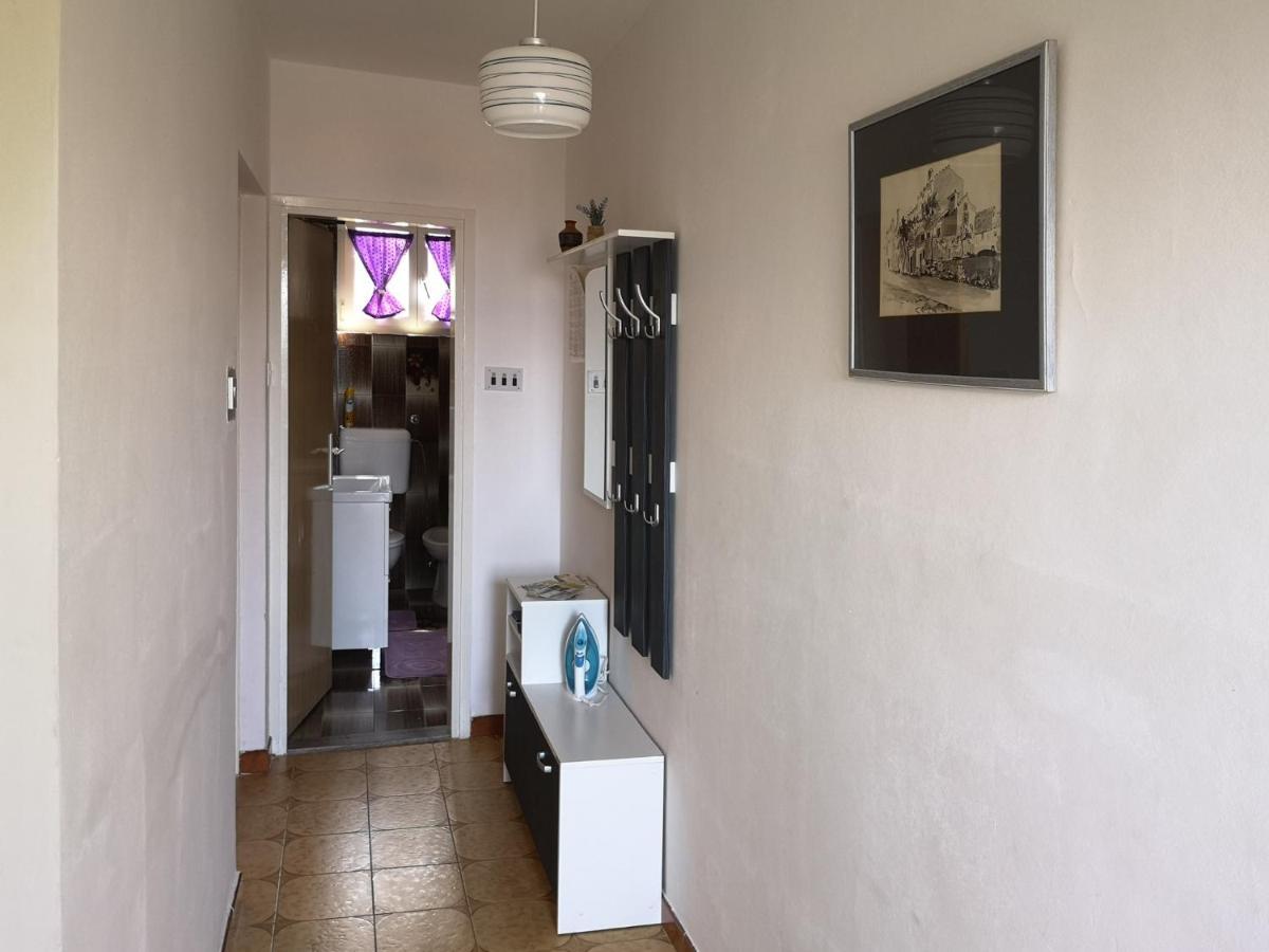 Apartment Magdic Brzac エクステリア 写真