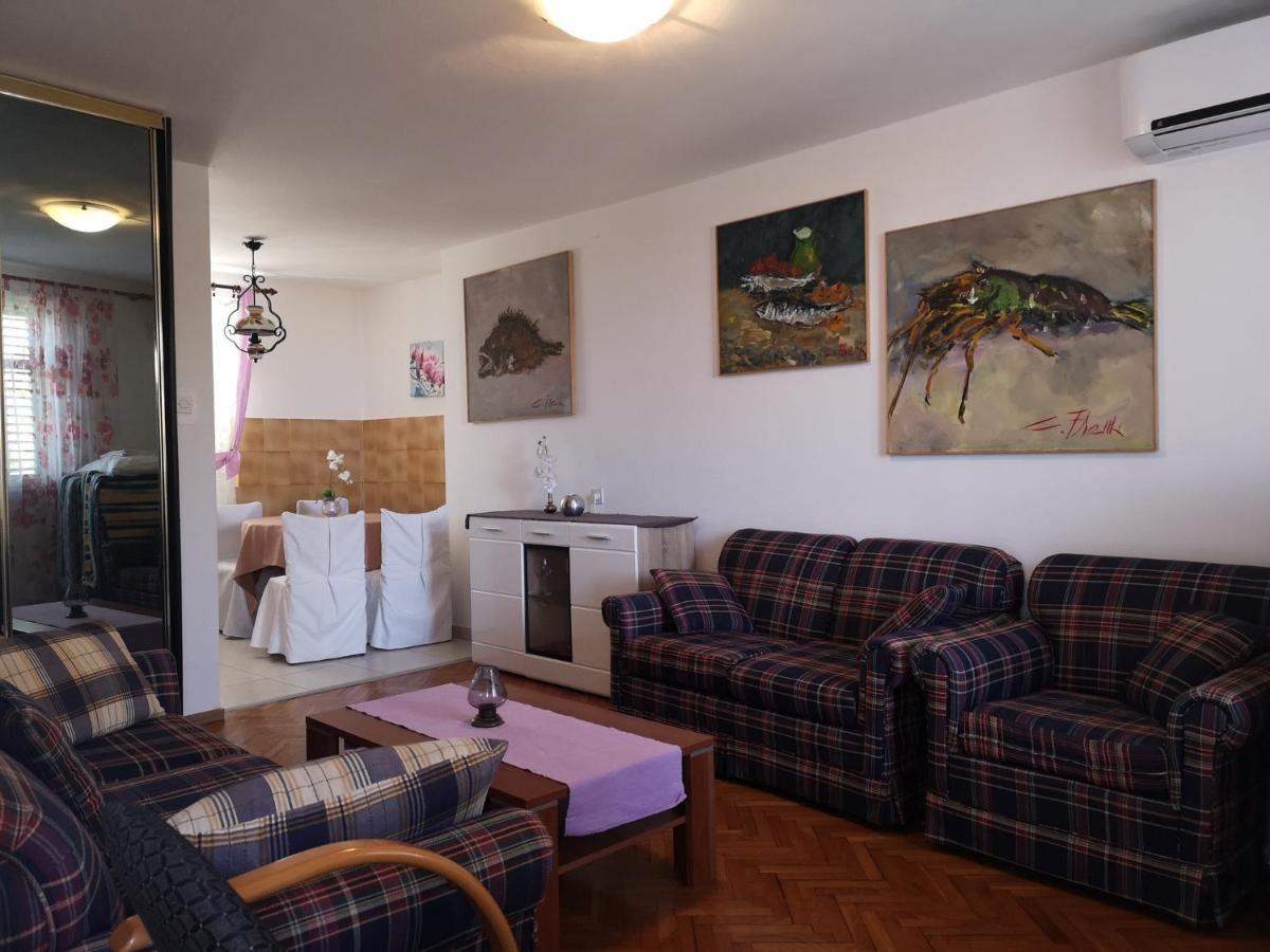 Apartment Magdic Brzac エクステリア 写真