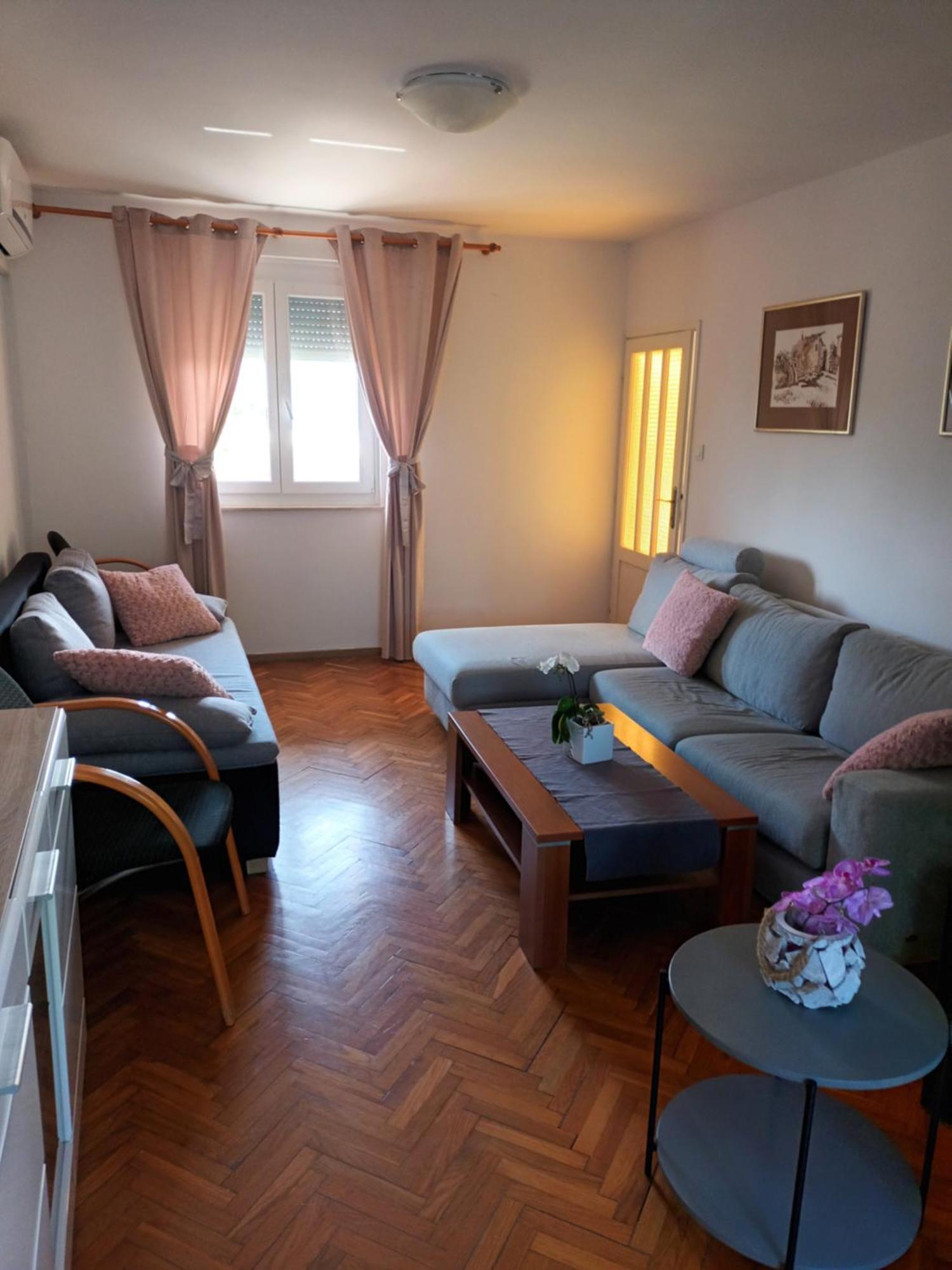 Apartment Magdic Brzac エクステリア 写真