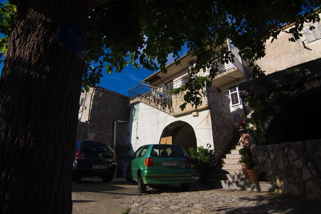 Apartment Magdic Brzac エクステリア 写真