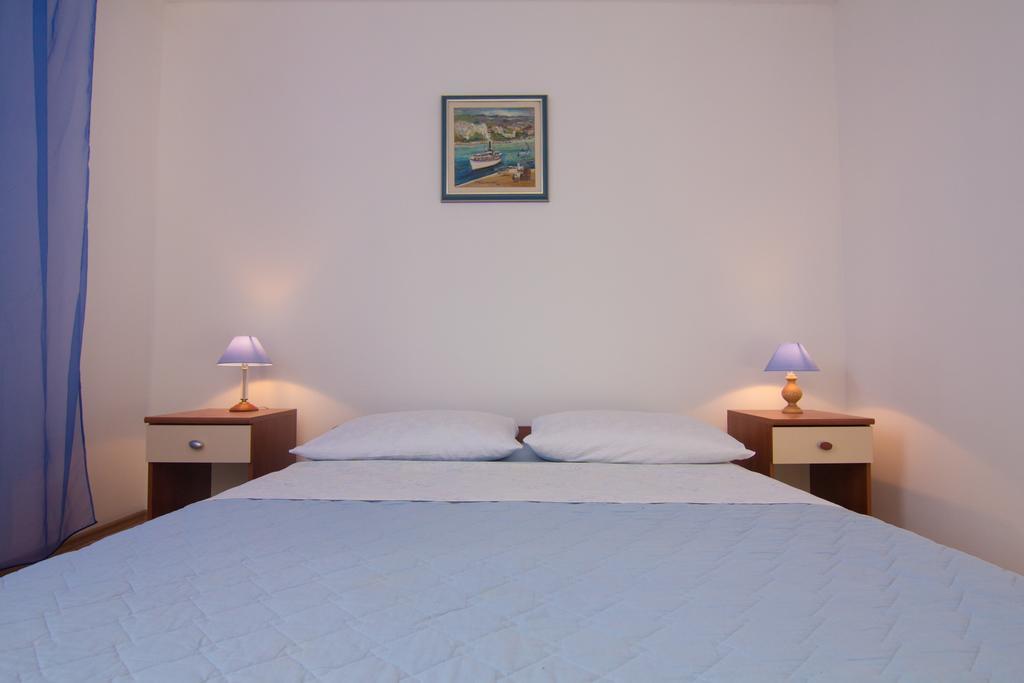 Apartment Magdic Brzac エクステリア 写真